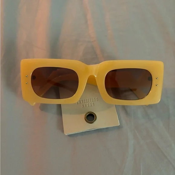 UO rectangular frames - Picture 1 of 4